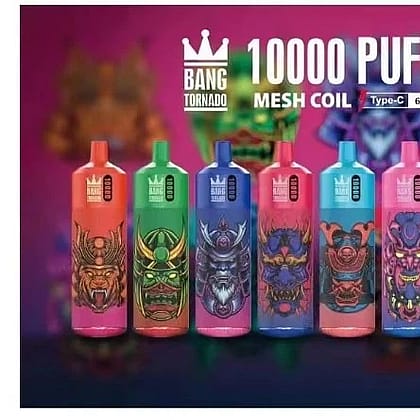 Bunte Einweg-Vaporizer mit 10.000 Puffs, Mesh-Coils und LED-Farblichtern, die jeweils einzigartige Tribal- oder Dämonengesichter auf der Vorderseite aufweisen.