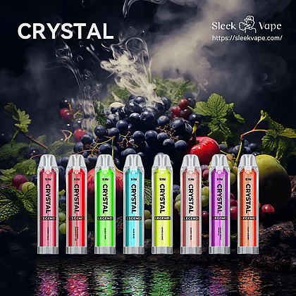 "Färgglada vape-enheter märkta 'CRYSTAL' framför en bakgrund av frukt och dimma."