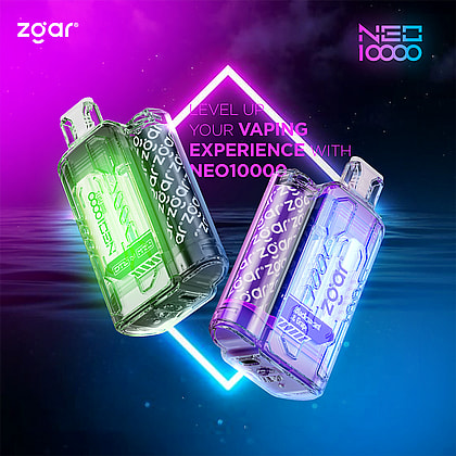 Deux dispositifs de vaporisation Zgar NEO10000 colorés, l'un vert et l'autre violet, flottant sur un fond vibrant éclairé au néon avec le texte "Level up your vaping experience with NEO10000" (Améliorez votre expérience de vapotage avec NEO10000).