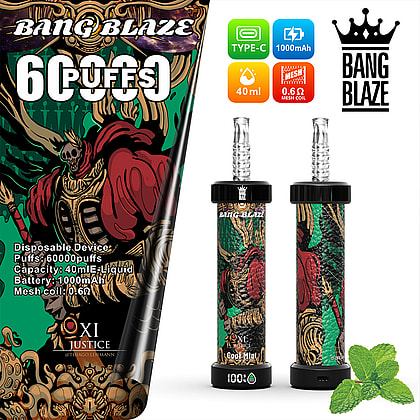 Reklambild av Bang Blaze engångsvaping-enheten med 60 000 bloss, 40 ml e-vätska, 1000 mAh batteri och 0,6 ohms mesh-coil, med invecklad dekorerad design och illustration med mintsmak.
