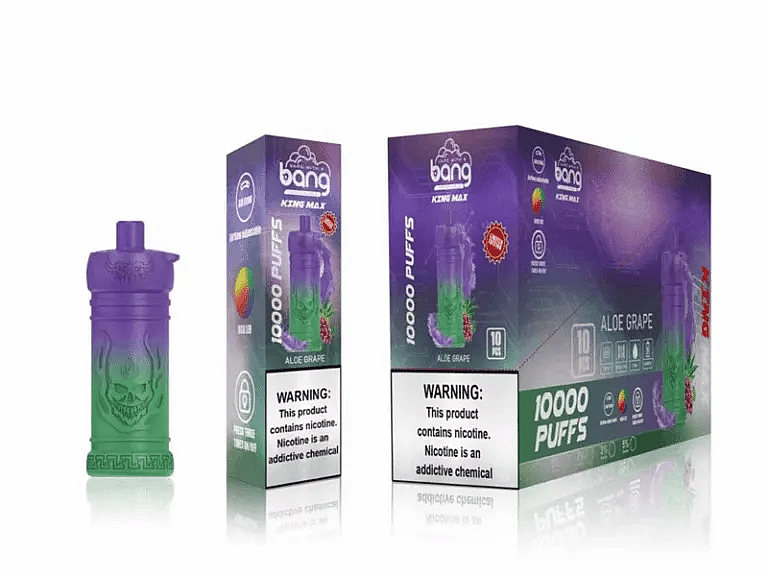 En lila och grön Bang King Max vape-enhet märkt "Aloe Grape" med en förpackning som visar "10 000 puffar" och nikotinvarning.