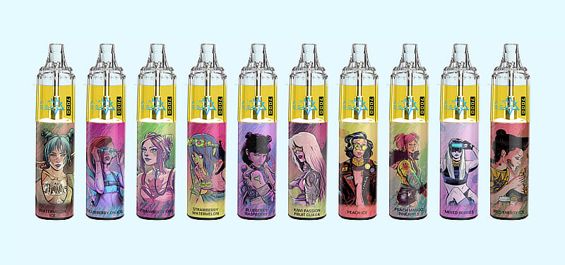 Dieci coloratissimi dispositivi di svapo usa e getta con personaggi illustrati su ognuno, con vari gusti come anguria ghiacciata, fragola kiwi e frutti di bosco.