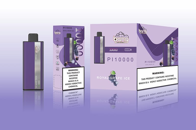Emballage violet d'un dispositif de vaporisation portant la marque "Bang" avec le parfum "Royal Grape Ice", accompagné d'avertissements sur la teneur en nicotine.