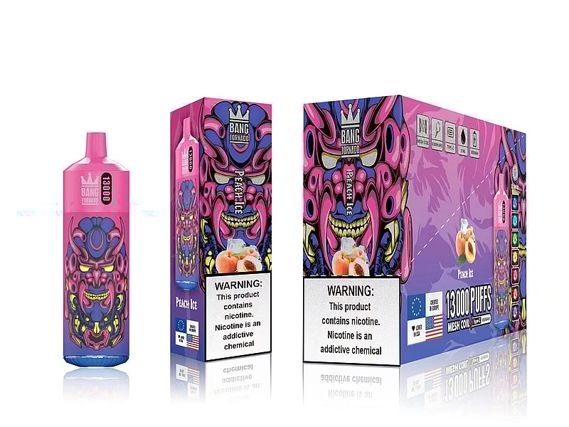 Colorido envase para vapear con una cara estilizada y feroz con vibrantes colores rosa, azul y morado, etiquetado "Bang Tornado Peach Ice" con advertencias sobre el contenido de nicotina.