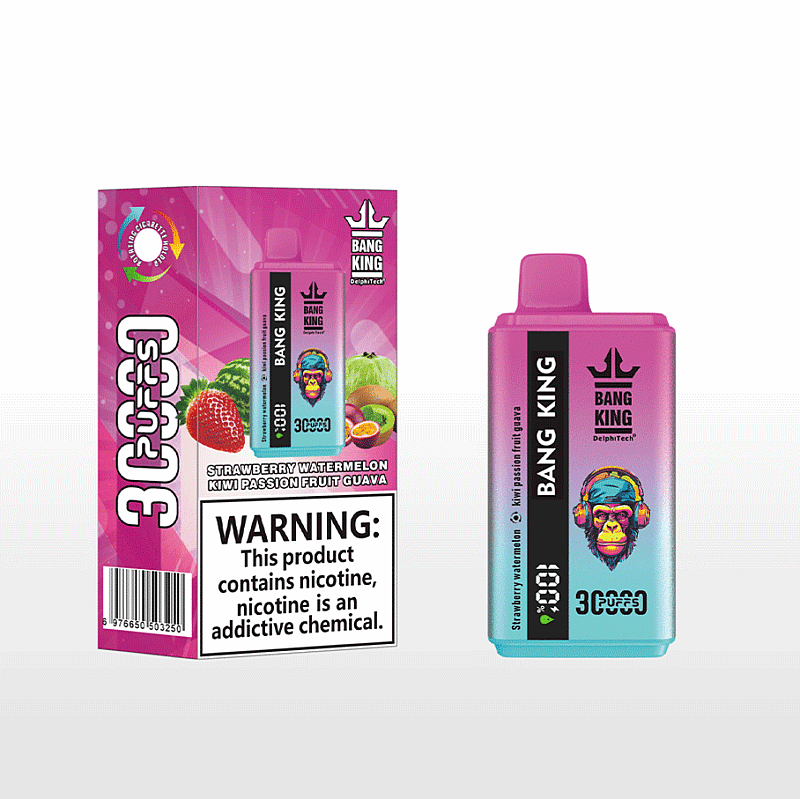 Une double image montrant l'emballage et la conception du produit pour une vape jetable Bang King étiquetée avec la saveur « Fraise Pastèque, Kiwi Fruit de la Passion et Goyave », affichant bien en évidence un design coloré avec un singe portant des écouteurs et un avertissement sur la nicotine sur l'emballage.