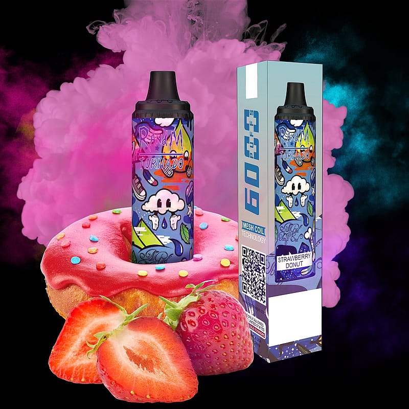 Färgglad vape-enhet och förpackning med smak av jordgubbsmunk, placerad ovanpå en jordgubbsmunk med färska jordgubbar i förgrunden och livlig rosa och lila rök i bakgrunden.