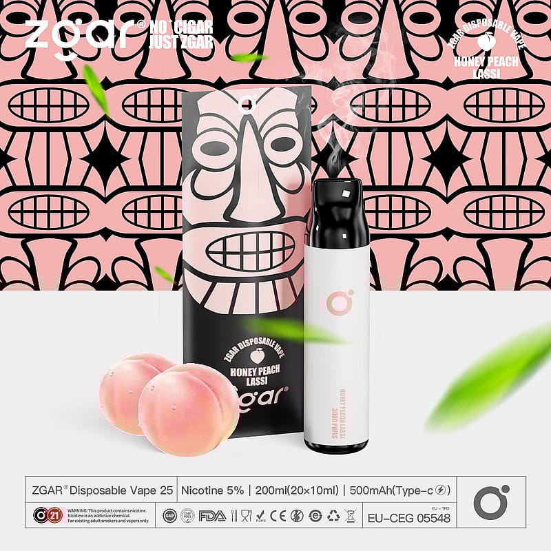 Dispositivo da svapo monouso ZGAR e confezione con design a maschera tribale in rosa e nero, con illustrazioni di miele e pesca e dettagli sul prodotto, tra cui contenuto di nicotina, dimensioni e capacità della batteria visualizzati nella parte inferiore.
