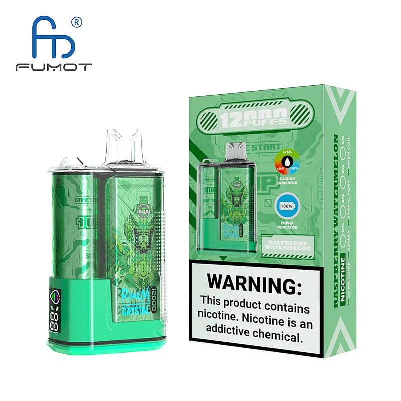 Dispositivo de vapeo desechable de marca FUMOT con un diseño futurista verde y una caja que indica "12,000 Puffs", sabor "Frambuesa y sandía" y una etiqueta de advertencia de nicotina.