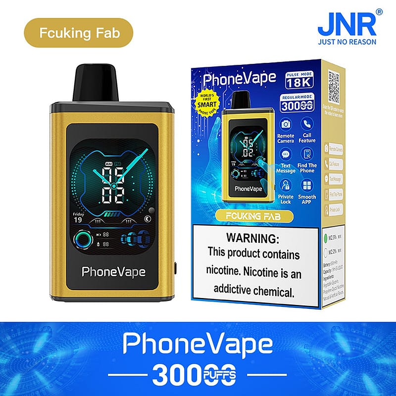 Un dispositivo PhoneVape con corpo dorato e display digitale, confezionato in una scatola con il marchio del prodotto, "PhoneVape 3000 puffs" e varie caratteristiche evidenziate come fotocamera remota, funzione di chiamata, messaggio di testo e altro. Un'etichetta di avvertenza sulla scatola afferma che il prodotto contiene nicotina.