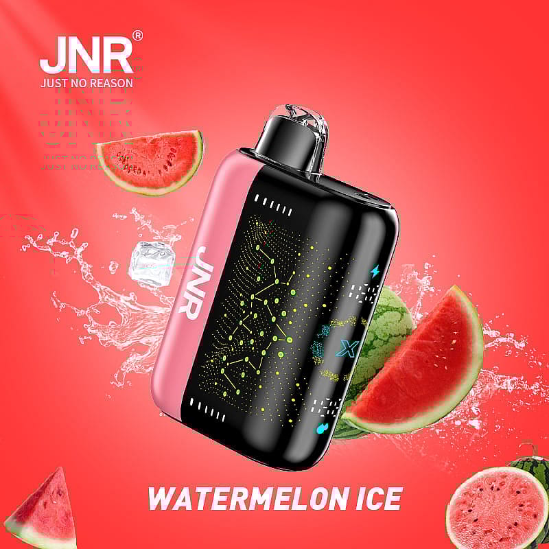 Vape-enhet med varumärket "JNR" och "WATERMELON ICE", omgiven av vattenmelonskivor och isbitar på röd bakgrund.