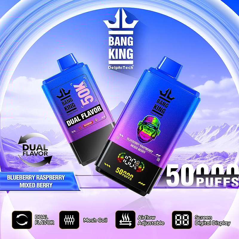 Kampanjbild för Bang King Dual Flavour vape med 50 000 puffar, med smaker som Blueberry Raspberry Mixed Berry, och framhäver funktioner som mesh-spole, justerbart luftflöde och digital display, mot bakgrund av snöiga berg.