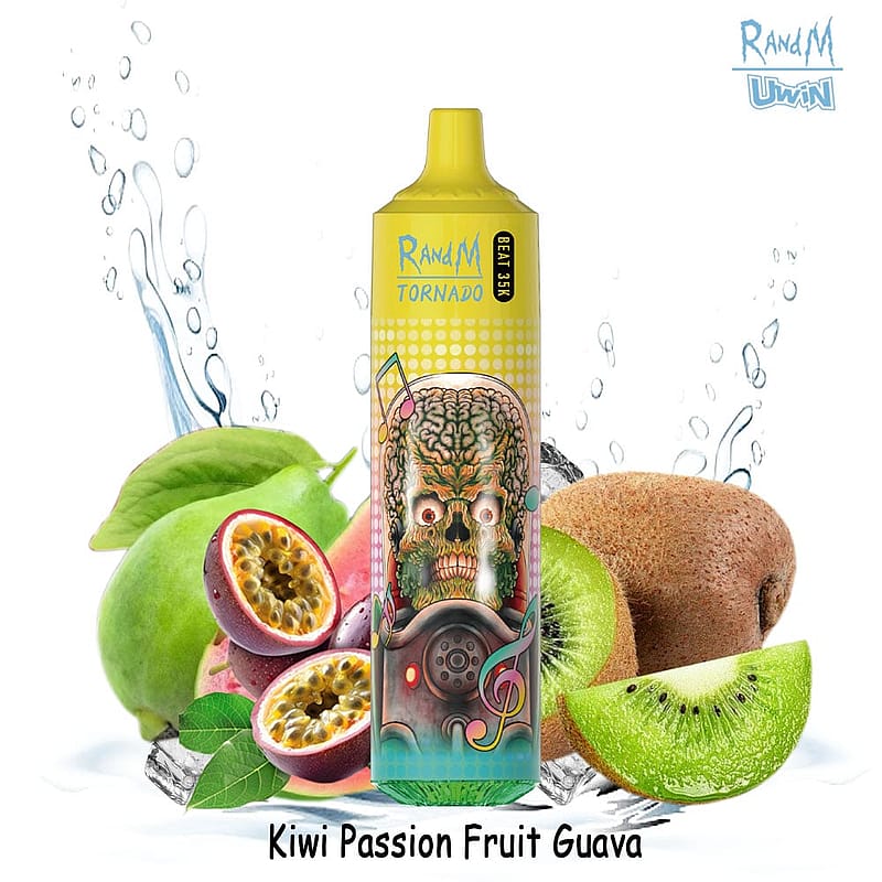 Un dispositivo per svapare colorato con l'etichetta 'RandM Tornado, 8EA15X', il cui design raffigura un teschio minaccioso circondato da note musicali, su uno sfondo di kiwi freschi, frutto della passione e guava con spruzzi d'acqua.