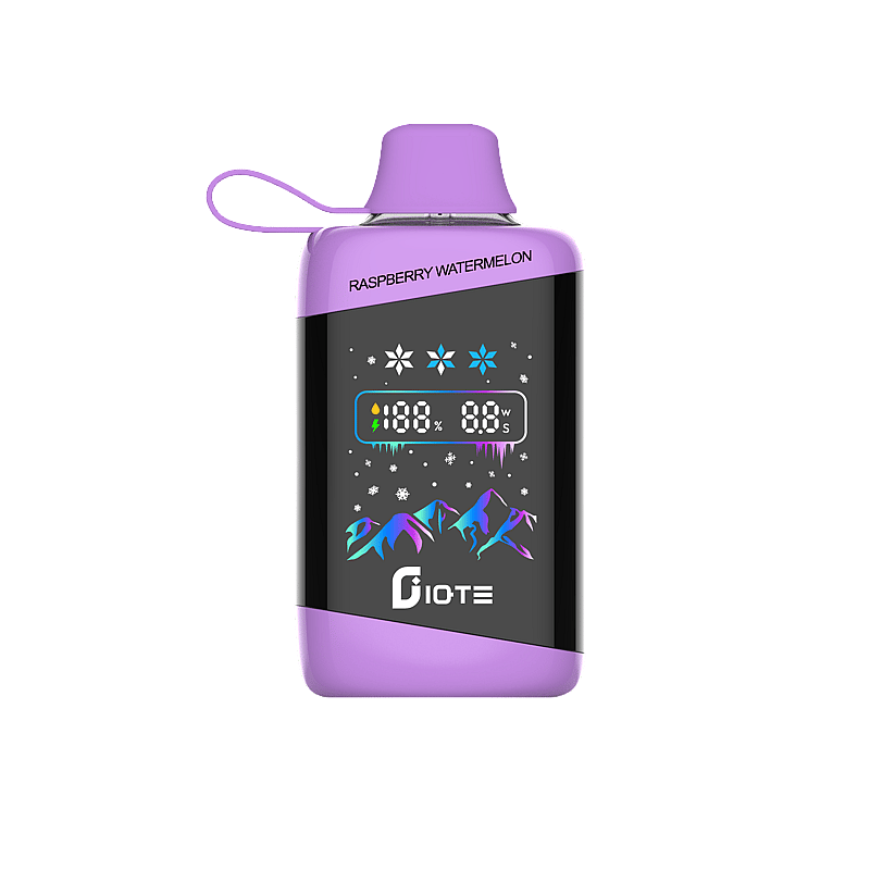 En vapeapparat med lila hallonvattenmelonsmak med en digital display som visar batteriprocent och spänning, med en snöig bergsdesign.