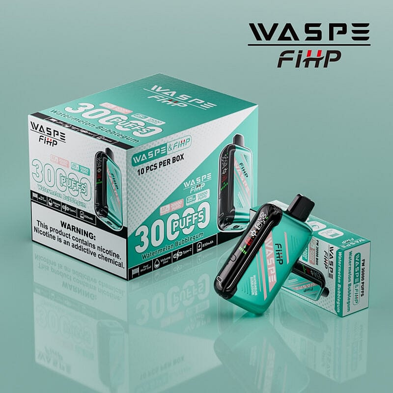 Un dispositivo de vapeo verde azulado y negro con la etiqueta "WASPE FiHP" junto a un envoltorio que indica "30 caladas" y el sabor "Watermelon Bubblegum", con una advertencia de nicotina en la parte inferior.