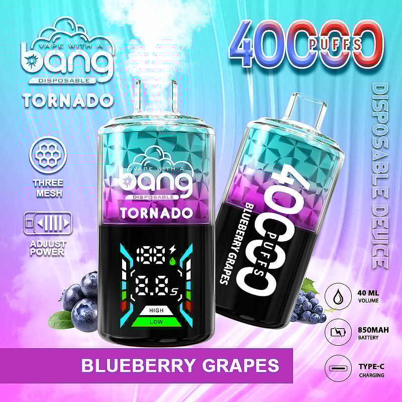 En färgglad grafik som visar en vape-enhet märkt "Bang Disposable Tornado" med smaken "Blueberry Grapes." Enheten har en digital display, indikationer för bloss (40 000) och specifikationer som 40 ml volym och 850 mAh batteri. Det finns grafiska ikoner för justerbar effekt och laddningstyp (Typ-C), med blåbär i bakgrunden.