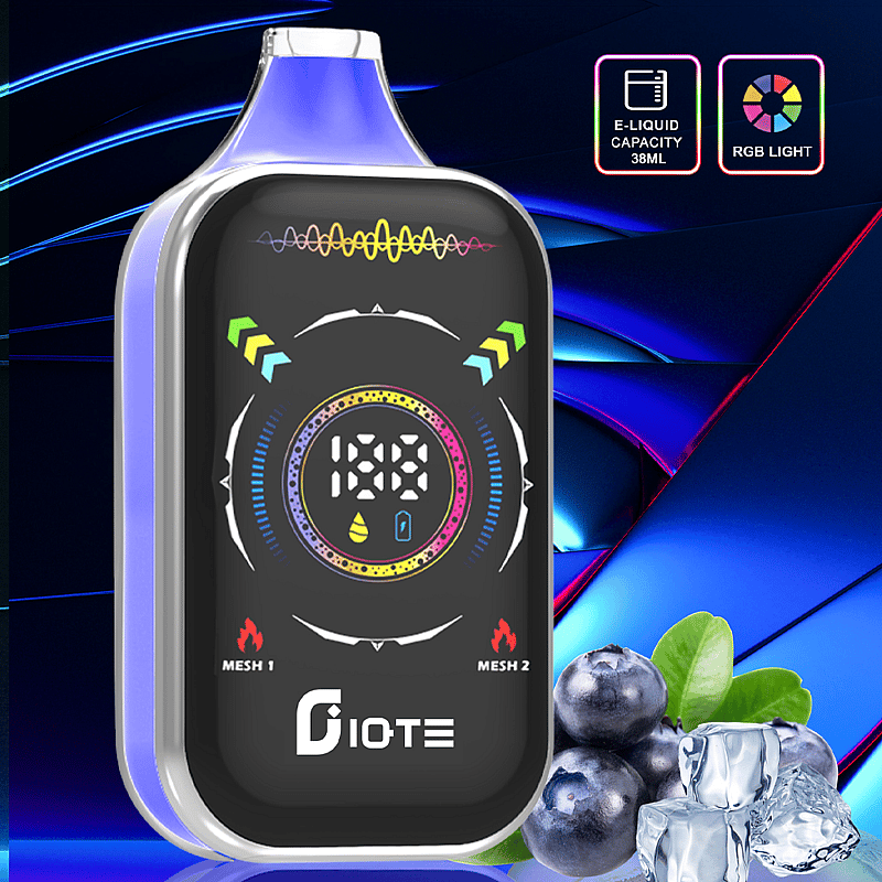 En digital vaping-enhet med en skärm som visar flerfärgsgrafik, märkt 'DIOTE', tillsammans med blåbär och isbitar på en blå bakgrund.