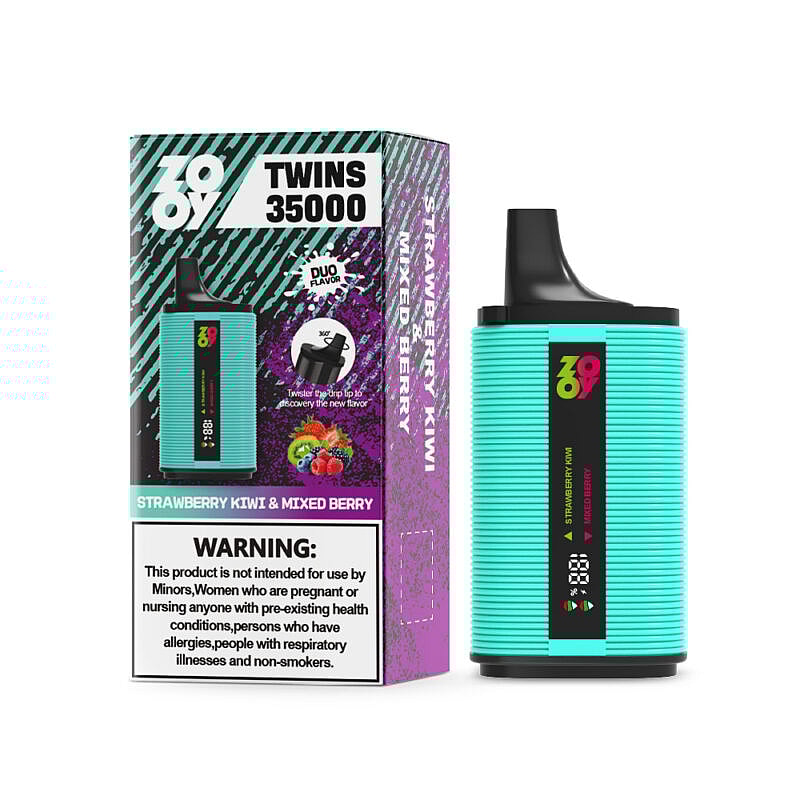 Un paquete de colores brillantes y una exhibición de producto del dispositivo de vapeo ZOOV Twins 35000 con un dúo de sabores de fresa, kiwi y frutos rojos, con un diseño cilíndrico verde azulado junto a su caja de marca que muestra detalles del sabor y advertencias de salud.