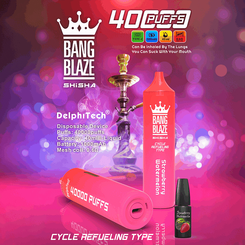 Reklambild av Bang Blaze Shisha engångsvape-enheten i rosa med smak av jordgubb och vattenmelon, som framhäver dess kapacitet på 40 000 bloss, 40 ml e-vätska och 1000 mAh batteri, med en bakgrundsbild av en shishapipa och dekorativ text om funktioner.