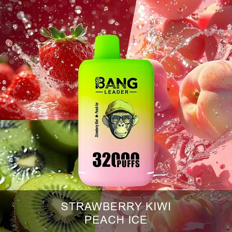 Un cartucho de vape vibrante etiquetado como "Bang Leader" con 32.000 bocanadas, con sabores de fresa, kiwi y hielo de durazno, rodeado de imágenes de fresas frescas, rodajas de kiwi y duraznos con salpicaduras de agua.