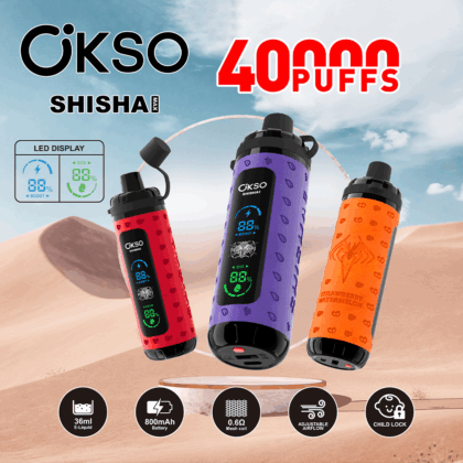 Farbenfrohes Werbebild mit drei ÖKSO SHISHA MAX Vape-Modellen mit LED-Bildschirmen, Batterie- und Flüssigkeitsspezifikationen, Wüstenhintergrund und der Hervorhebung von „40.000 Zügen“ sowie zusätzlichen Produktfunktionen wie einstellbarer Luftzufuhr und Kindersicherungssymbolen.